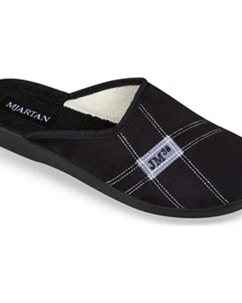 Čierne papuče Mjartan